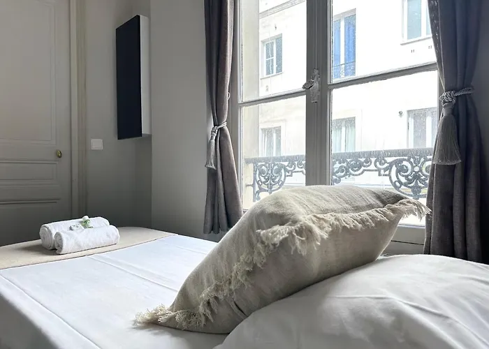 Quiet Retreat Studio In Le Marais